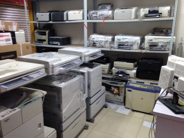 中国考虑放宽办公设备技术转让规则 促进创新与合作的战略调整